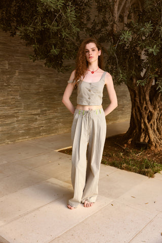 She rides wild horses - pants