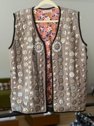 Wander Wolf Vest