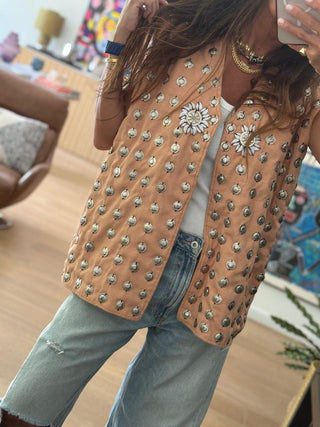 Wander Wolf Vest