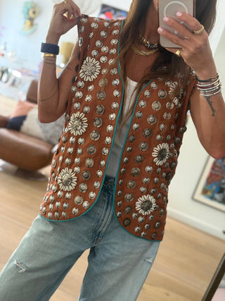 Wander Wolf Vest